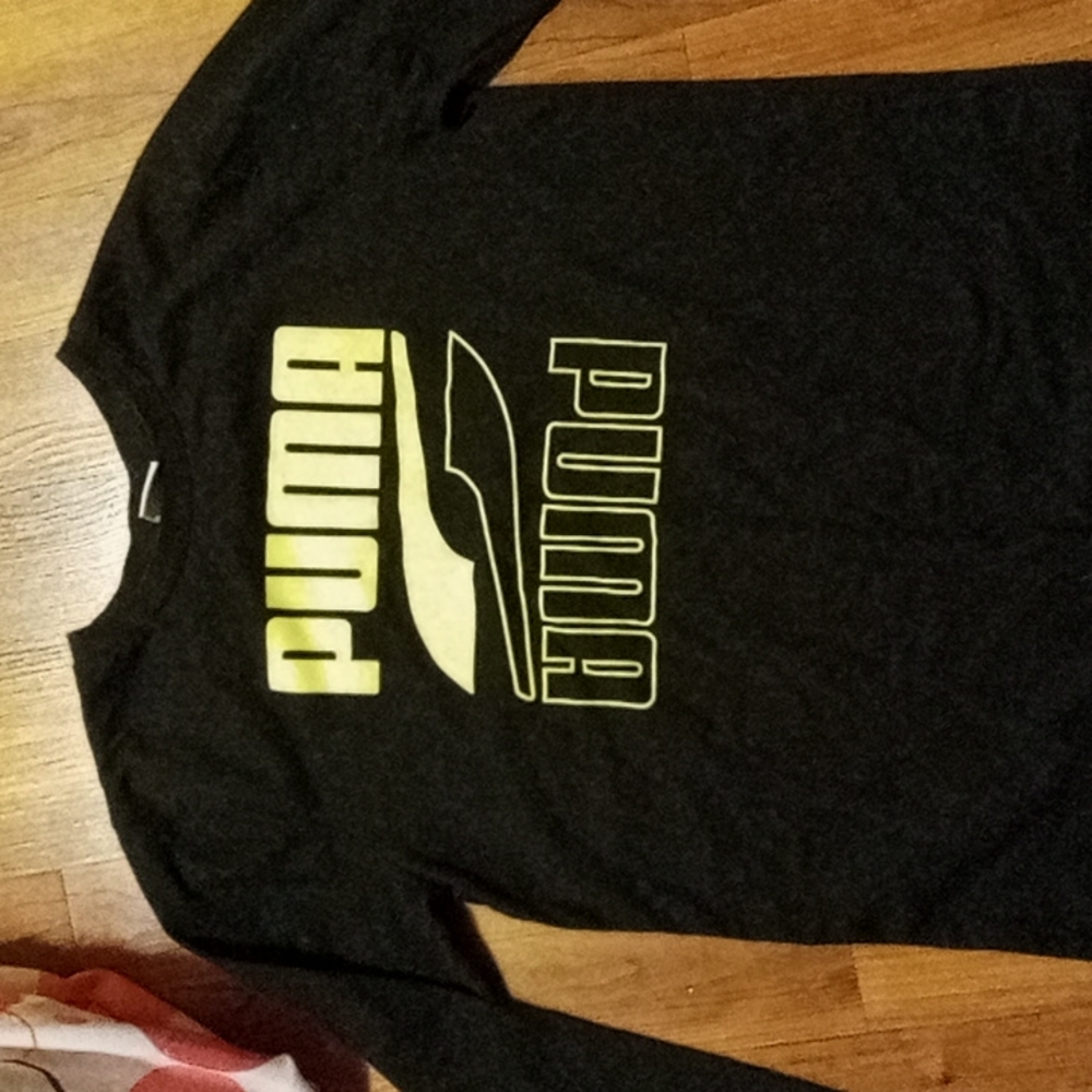 Puma long-sleeve black tee. Yellow name over outlined upside down name. Sz M8-10
